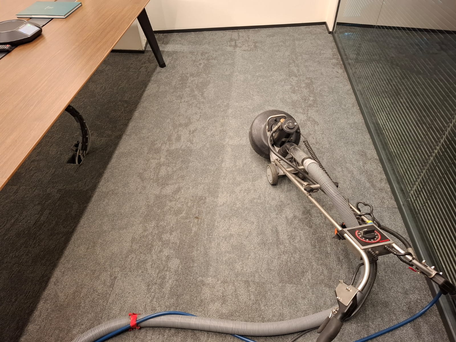 Ofis halı yıkama hizmeti